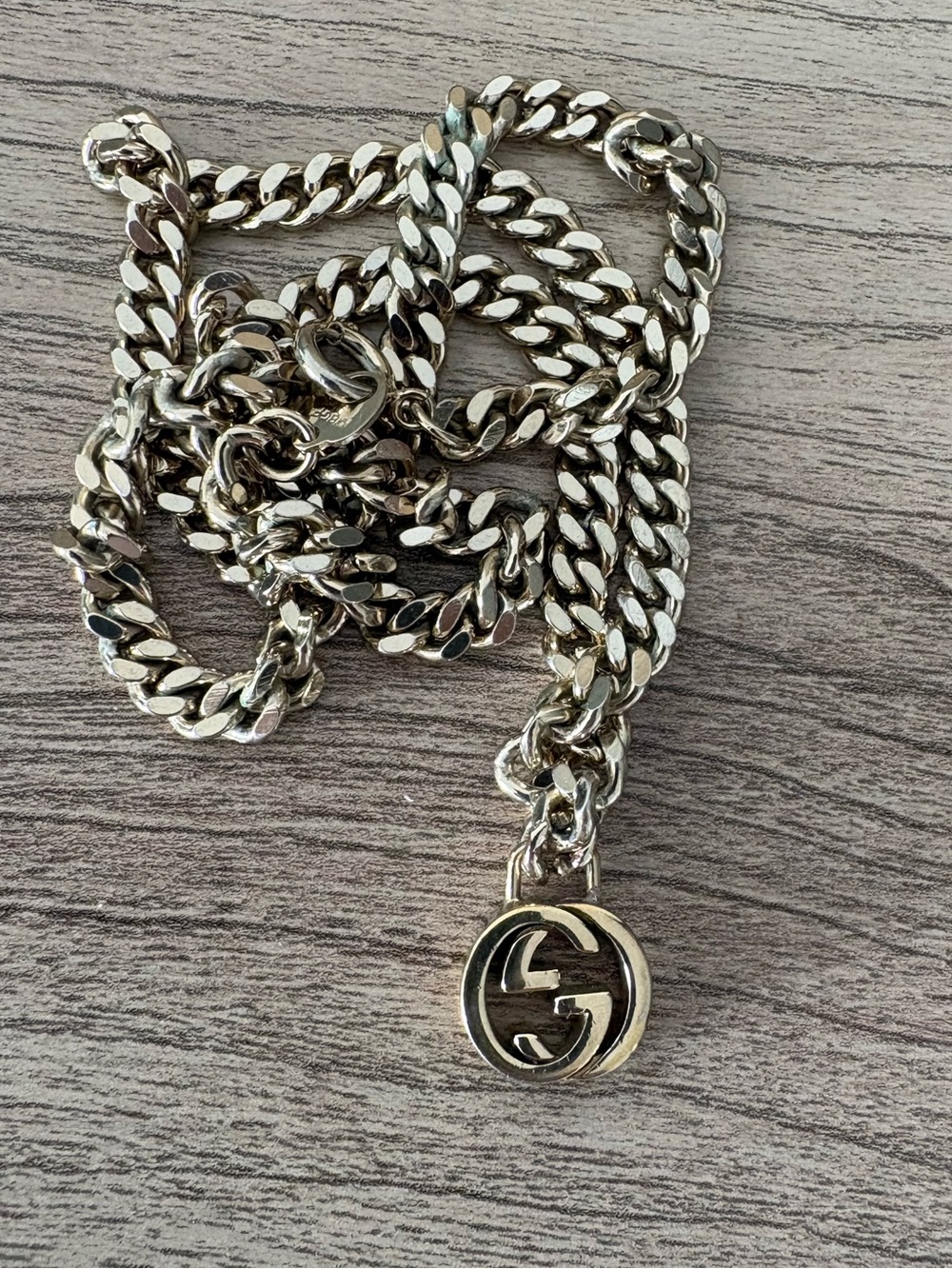Gucci Silver-Tone Curb Chain Necklace with Interlocking GGCharm